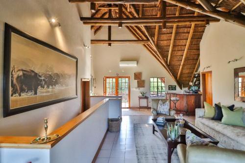 kruger_riverside_lodge_room